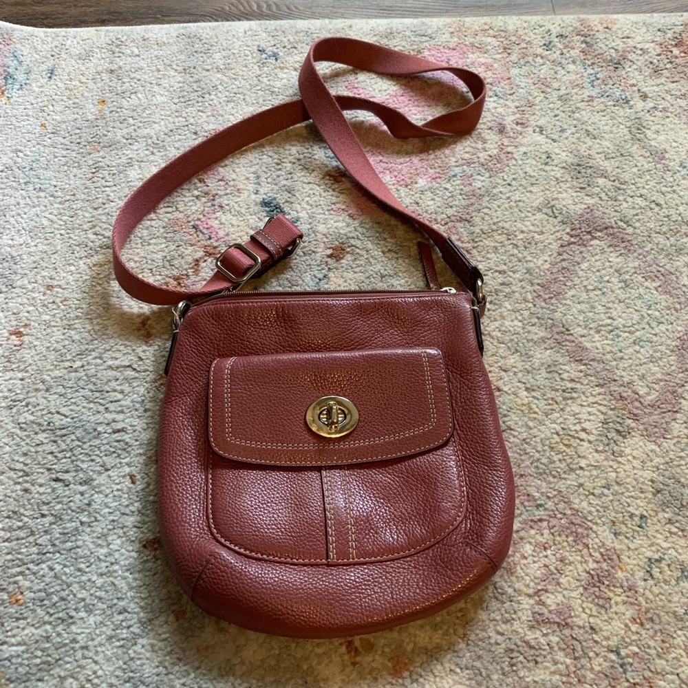 Coach Vintage Hamilton Mauve Pebbled Leather Canvas Strap Crossbody Bag
